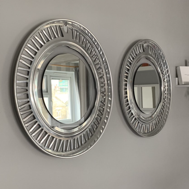 Embellisher mirror (style 1)