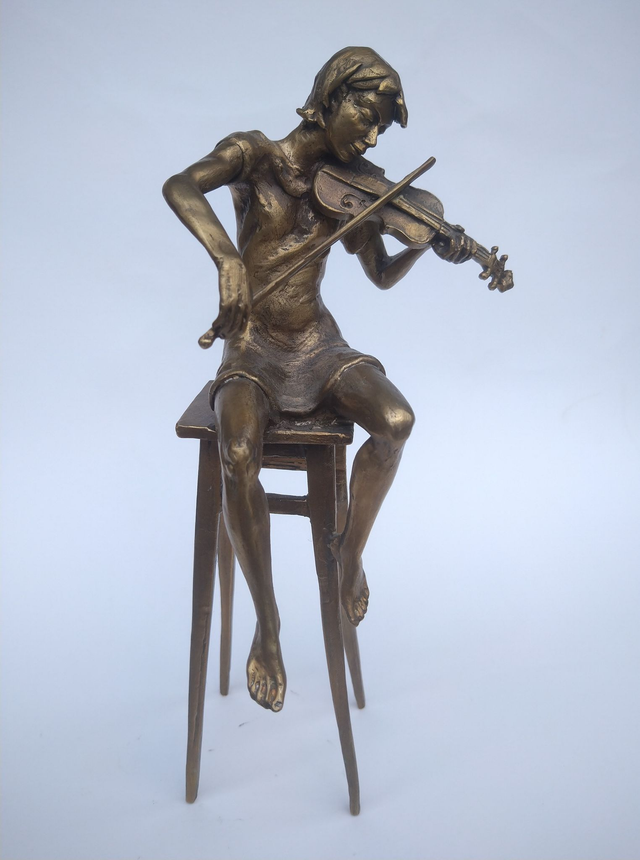 Skrzypaczka, 24x10x9 brąz unikat