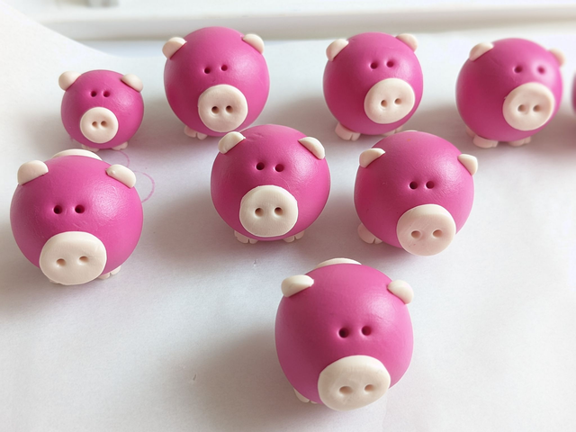 Fuchsia "Pinkle" Piglet