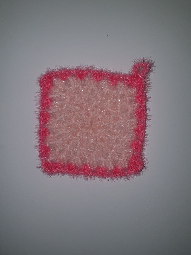 Lavette pour la toilette, la vaisselle ou les vitres rose pâle contour rose