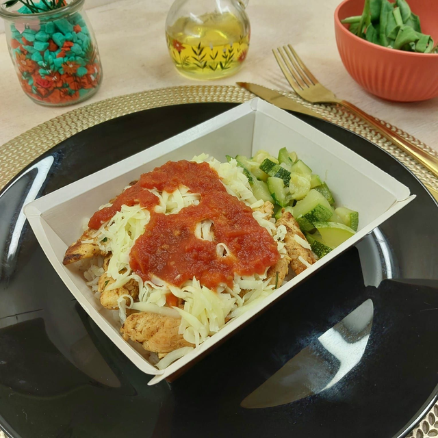 Parmegiana light de frango + Arroz integral + Abobrinha
