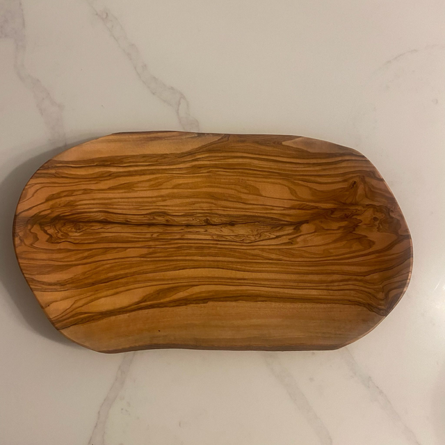Handcrafted Olive Wood Plates | Natural Wooden Dinnerware | Rustic Serving Plate | Mediterranean Kitchen Decor