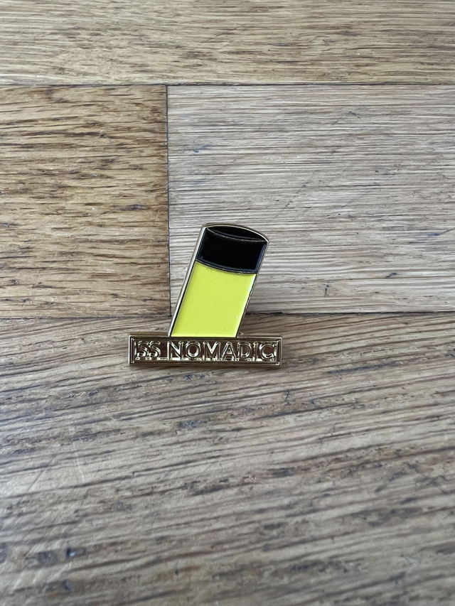 pin's cheminée nomadic