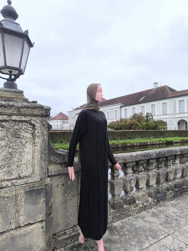 Maxi-Strickkleid Obsidian