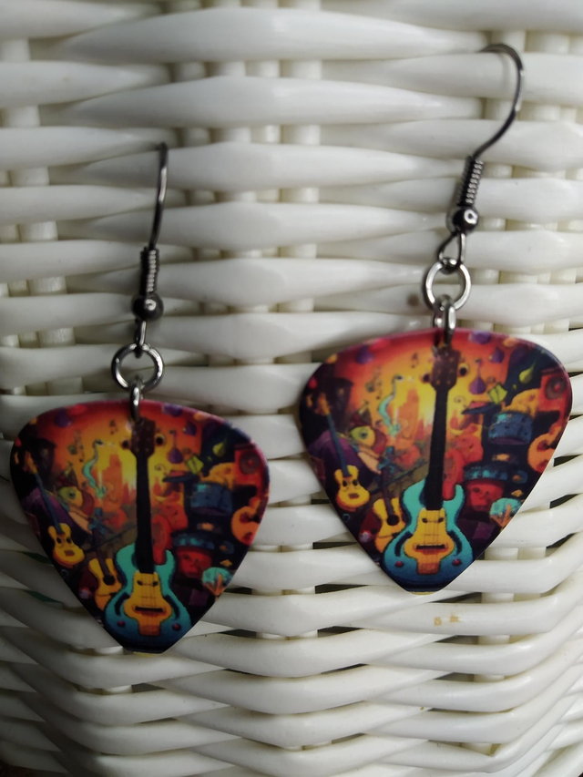 Boucles d&#039;oreilles médiators guitares