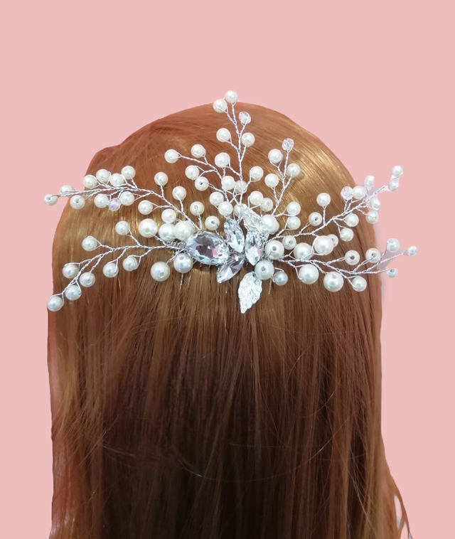 Peigne à cheveux perles.