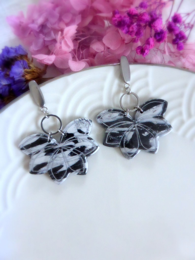 Boucles d'oreilles lotus - Poussière d'argent