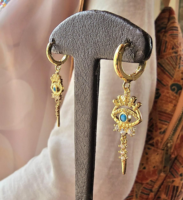 Dormeuses "Alma" en acier inoxydable doré avec oeil turc bleu