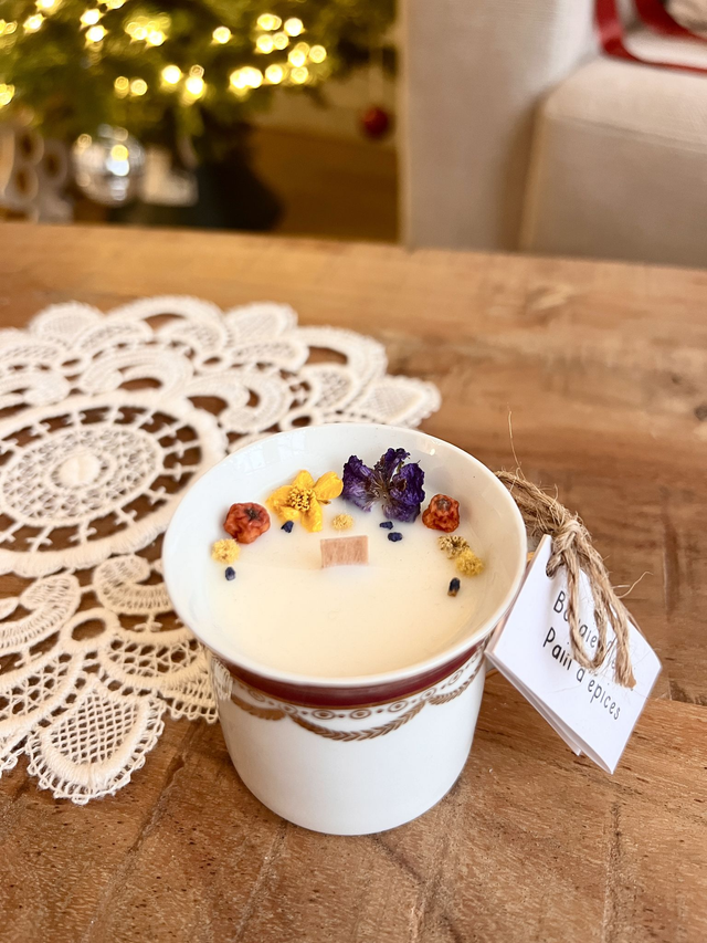 🎄 Bougie Pain d'épices - tasse à café "frise bordeaux et or"