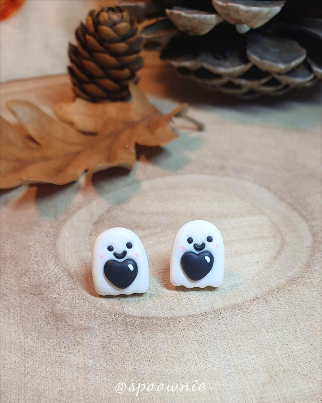 Boucles d'oreilles Fantômes "je t'offre mon Cœur" noir - clous