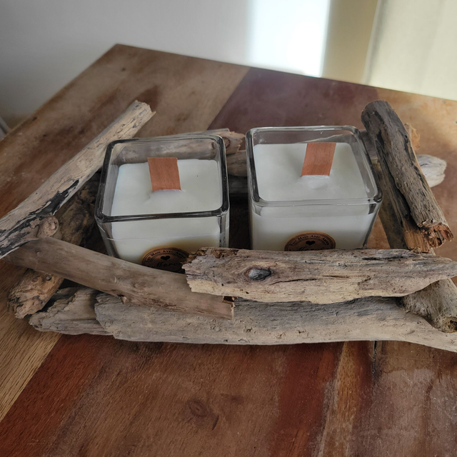 Bougeoir en bois flotté et bougies naturelles 