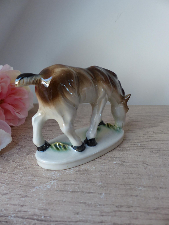 Figurine âne, cheval ou poney broutant en céramique Vintage fabriqué au Japon, décoration centre équestre maison à la campagne ferme ranch