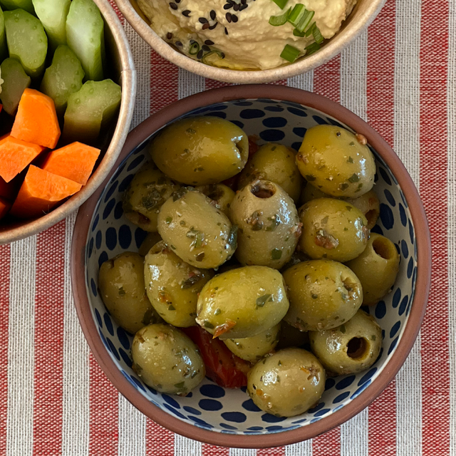 Side - Mixed Olives Pot