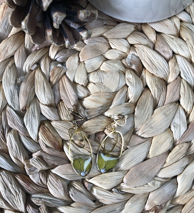 Boucles d'oreilles Clips Santa - feuilles dorées