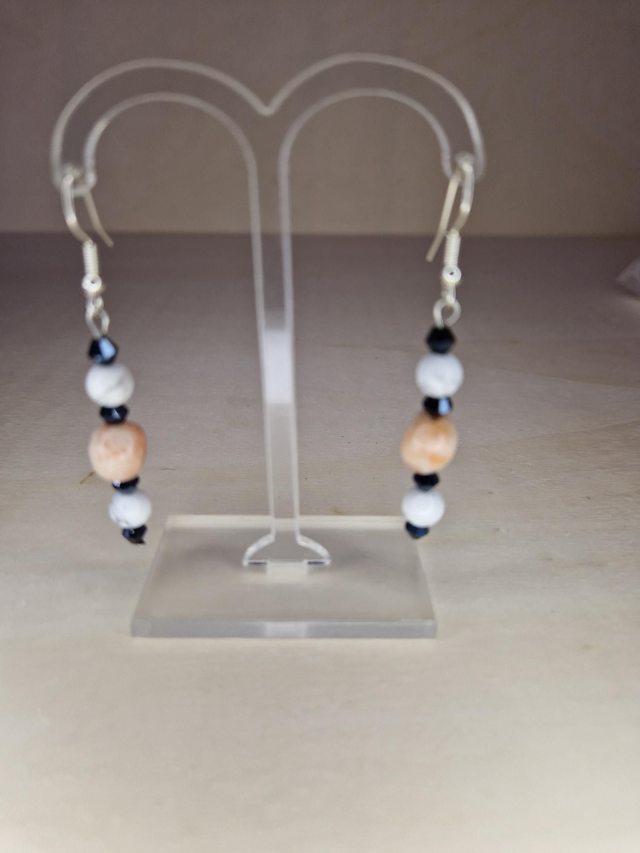 Howlite, Pierre-du-Soleil, verre / 004