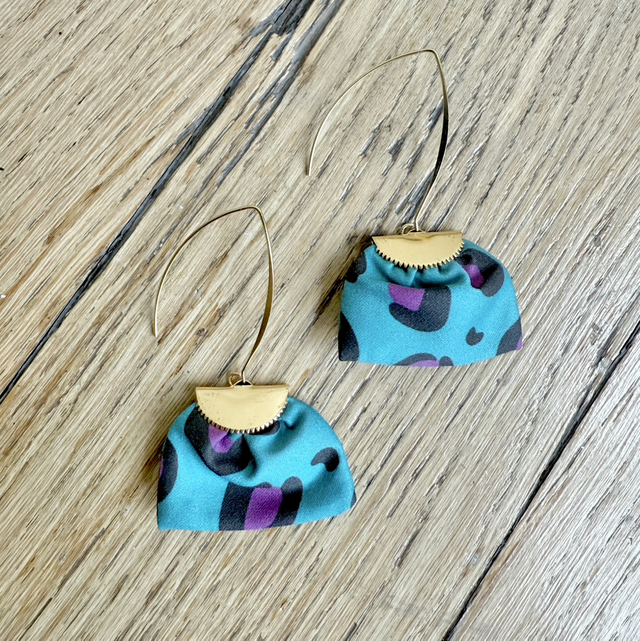 Boucles d&#039;oreilles -  LONGUES LÉOPARD - turquoise