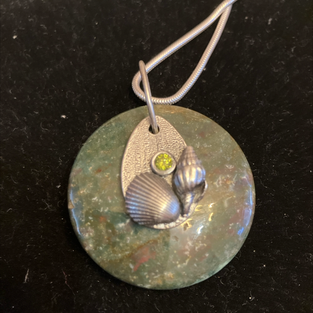 Jasper and shell pendant 