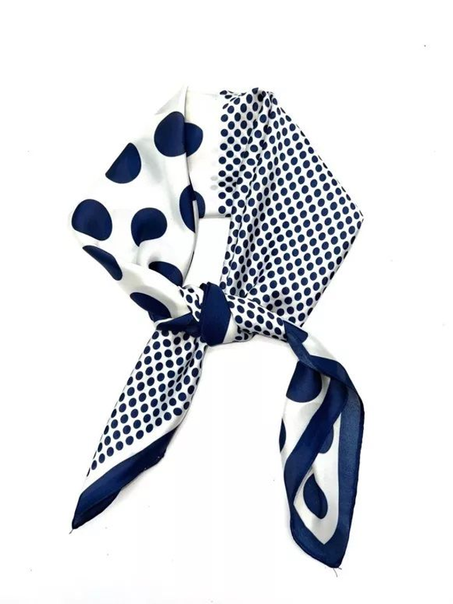 Foulard bleu court "carré 70x70"   - Marque LINETA d-75