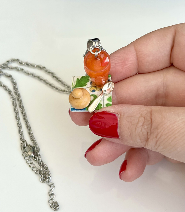 Collana Granita Fragola e Brioche con il tuppo 