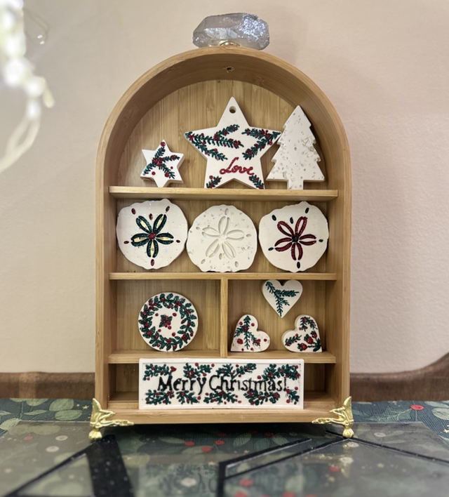 CHRISTMAS TREE MAGNET IRIDESCENT