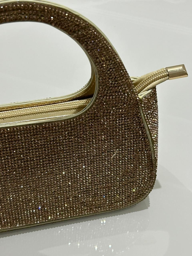 BOLSINHA COM ALÇA FIXA BRILHANTE E ALÇA DE METAL REMOVÍVEL GOLD (FSS-51)