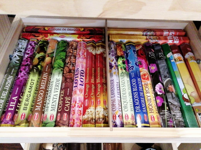 Bâtons d&#039;encens HEM