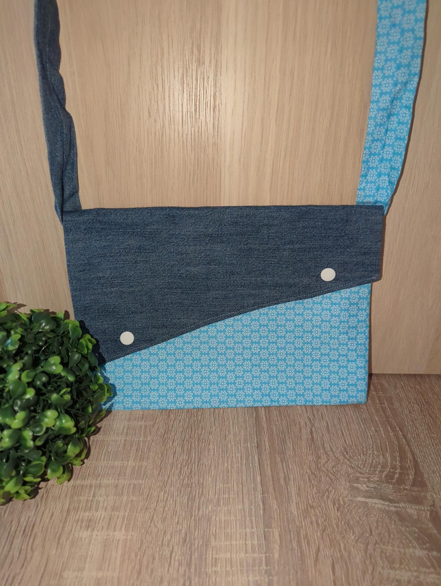 Pochette à bandoulière 1