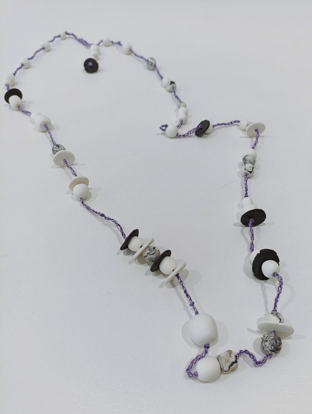 COLLAR PORCELANA MODELO CHARLESTÓN