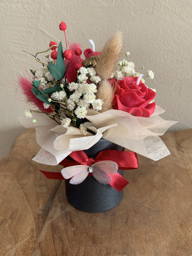 Composition florale parfumée ourson