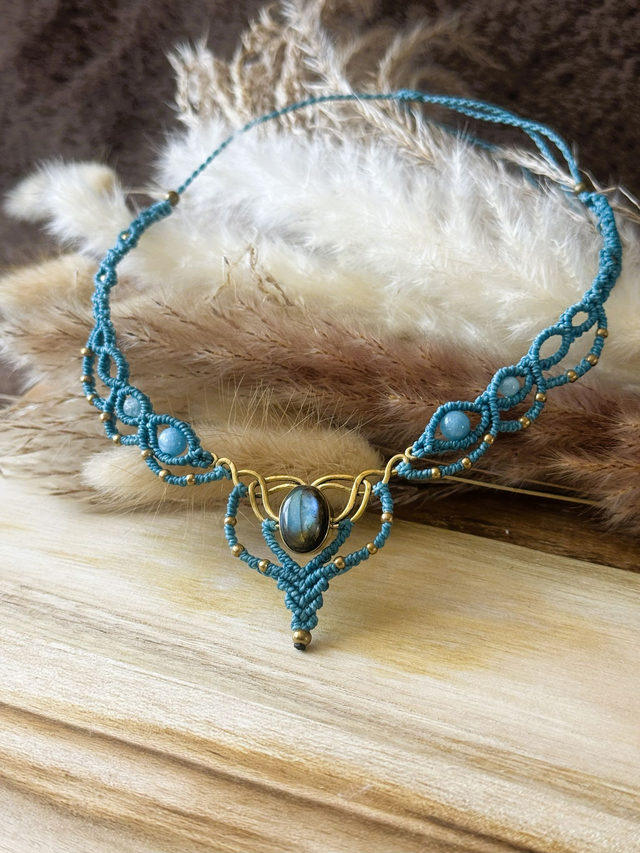 Boréale - Collier micro-macramé et labradorite / Collection Céleste