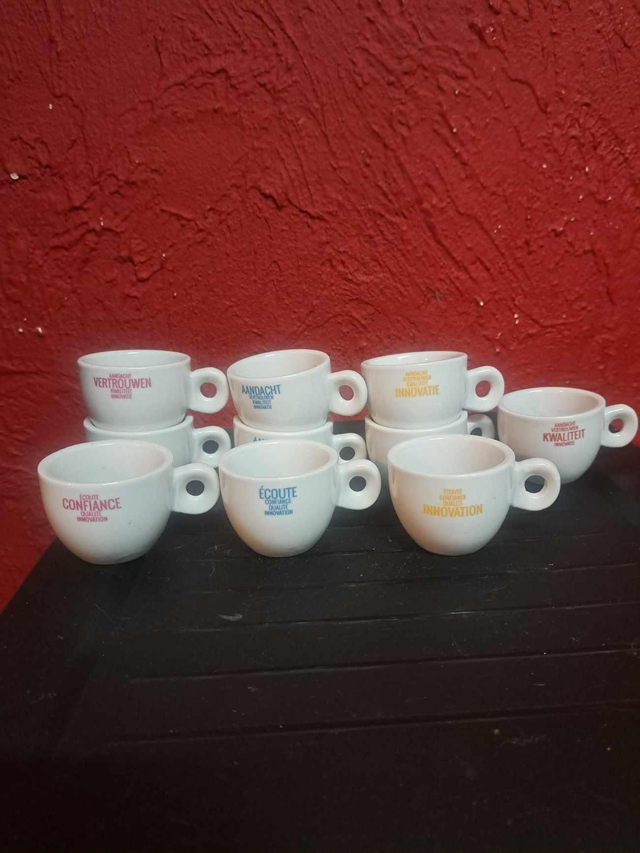 10 tasses à expresso 