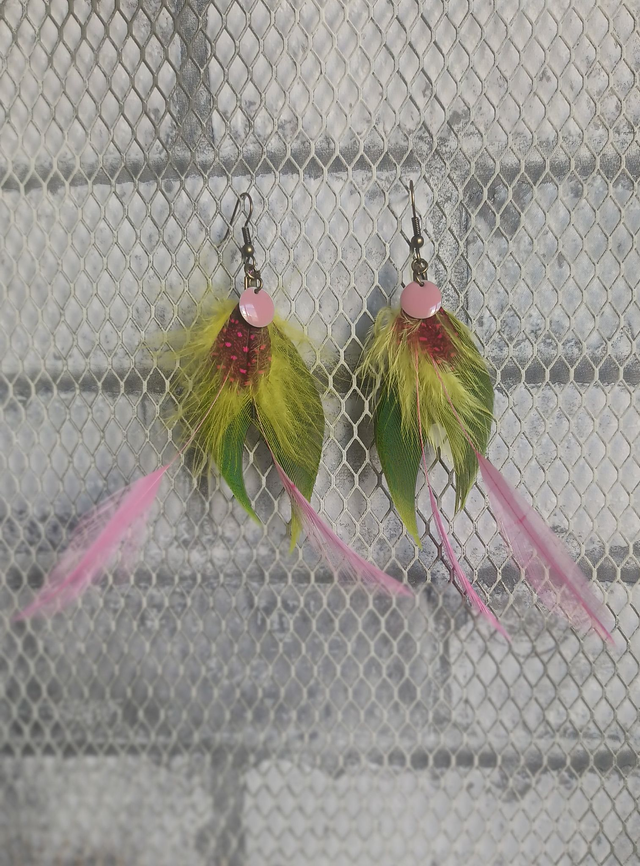 Boucles en plumes