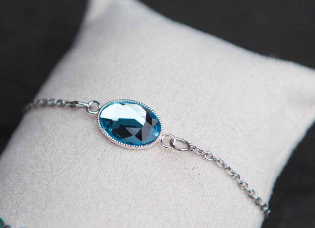 Bracelet en cristal aquamarine 