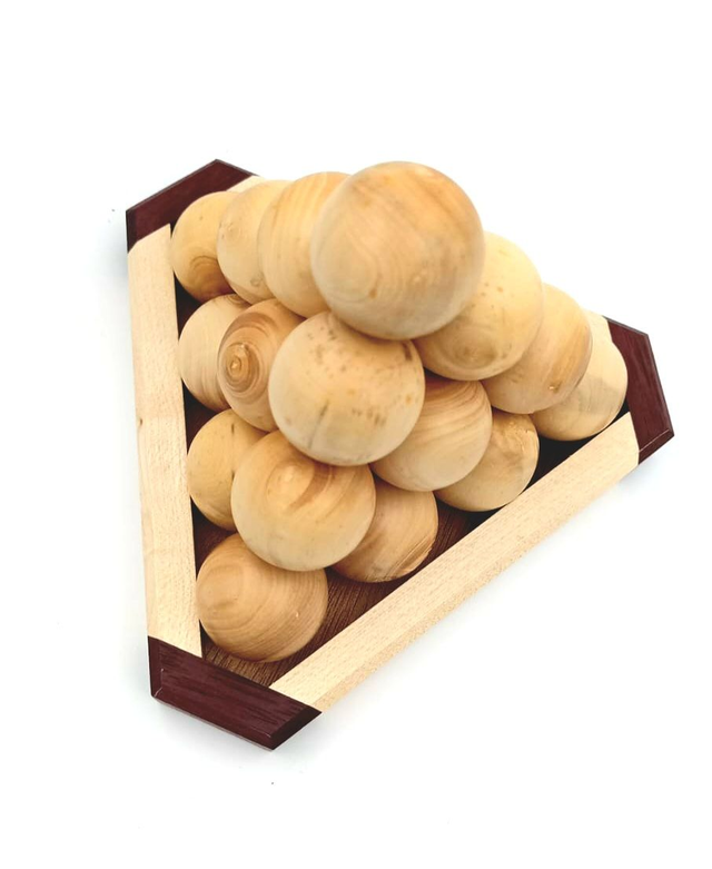 pyramide en buis 