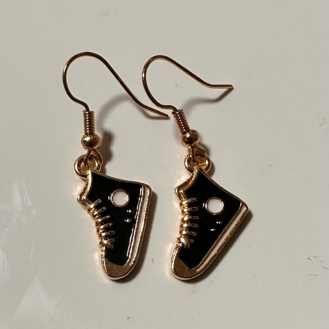 Black Shoes Short Dangling - BSS52