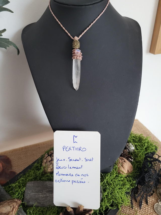 Cristal de Roche Lémurien : Perthro