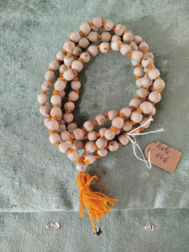 🕊️ Mala Tulsi – Bois sacré &amp; cœur purifié