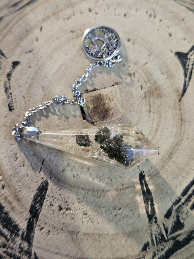 Pyrite &amp; mousse blanche