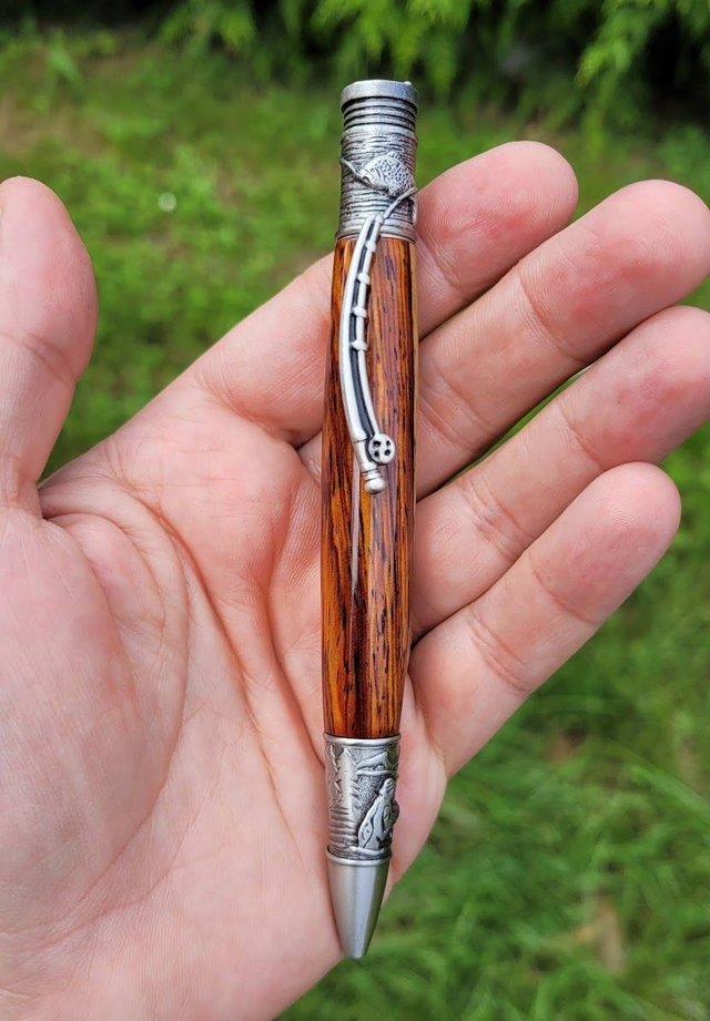 Stylo Le Pêcheur couleur étain en cocobolo