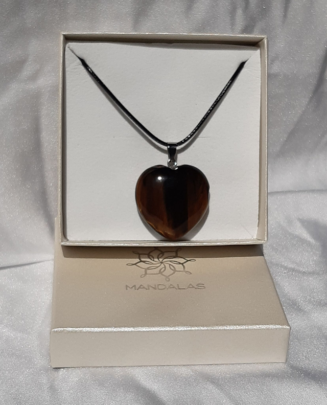 Collier cœur en Œil de Tigre