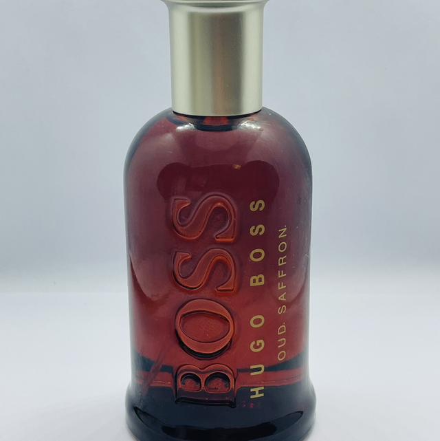 HUGO BOSS Bottled Oud Saffron