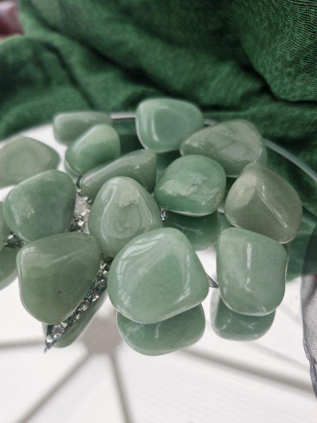 Green aventurine tumblestone