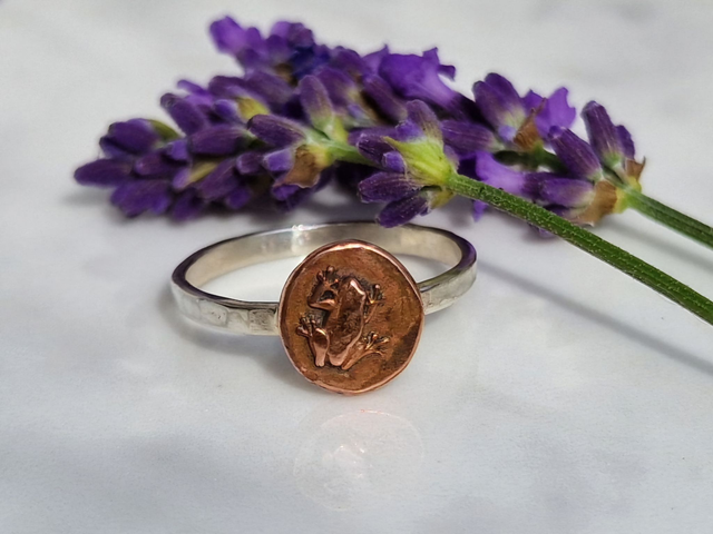 Frog Ring - Recycled Copper Frog blob ring with a hammered textured recycled 925 Silver polished band - approximate 1.4mm ring band. Stacking ring