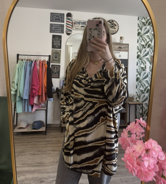 Chemisier fluide motif foncé 