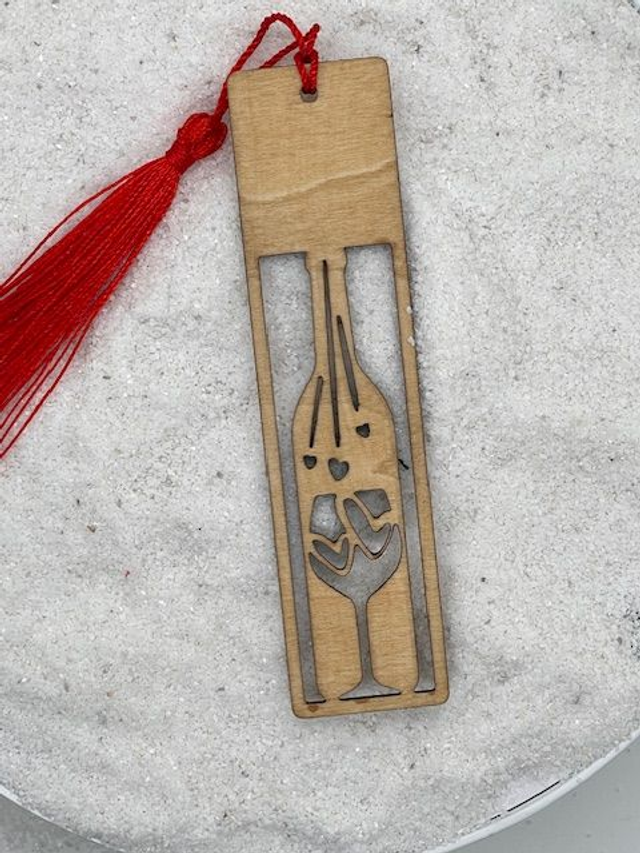 Marque page Bouteille de vin et verre.