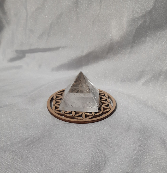 Pyramide en Cristal de Roche