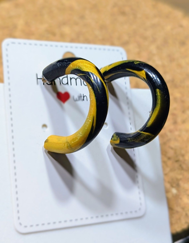 Boucles d'oreilles demi-cercle black and gold