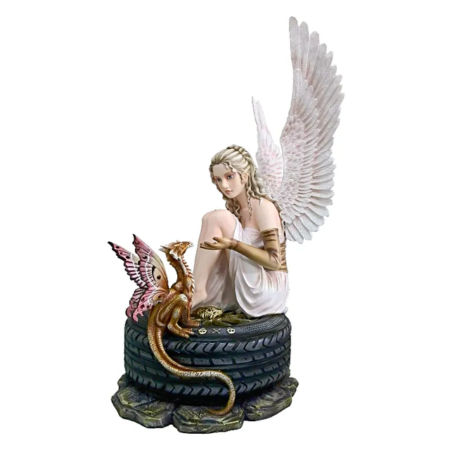 Fée grande - Blanche assise sur pneu avec dragon