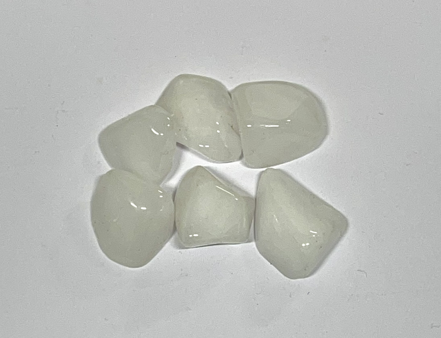 Crystal Tumbles - Snow Quartz 