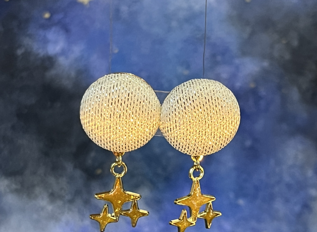 Mini Sidonie dorée avec breloque étoiles jaunes